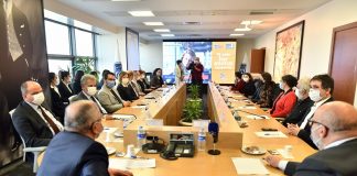 Büyükşehir’den İLEF’li öğrencilere destek