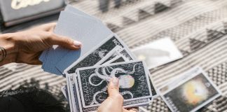 Tarot Falı Baktırma