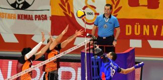 Halkbank lider dönüyor