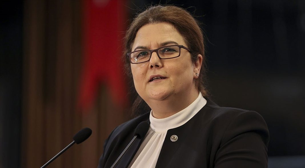 Aile ve Sosyal Hizmetler Bakanı Derya Yanık