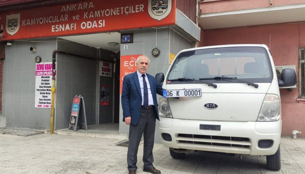Metin Özel