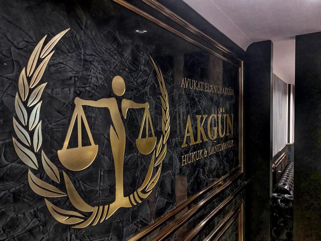 Elanur Akgün