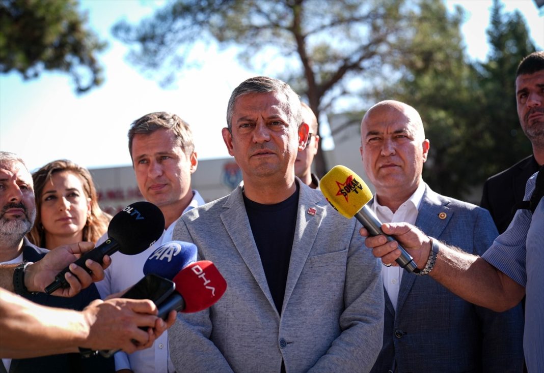 CHP Genel Başkanı Özgür Özel